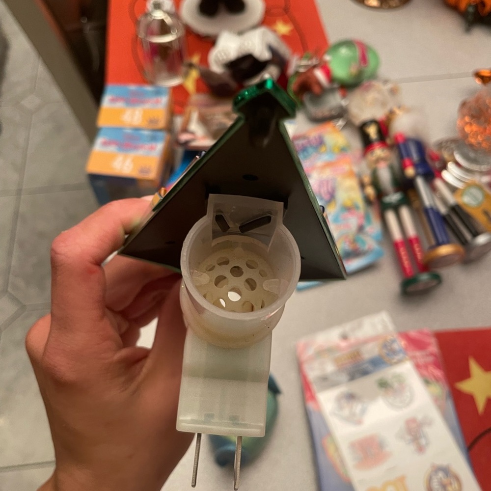 Christmas Plug In - Picture 3 of 3